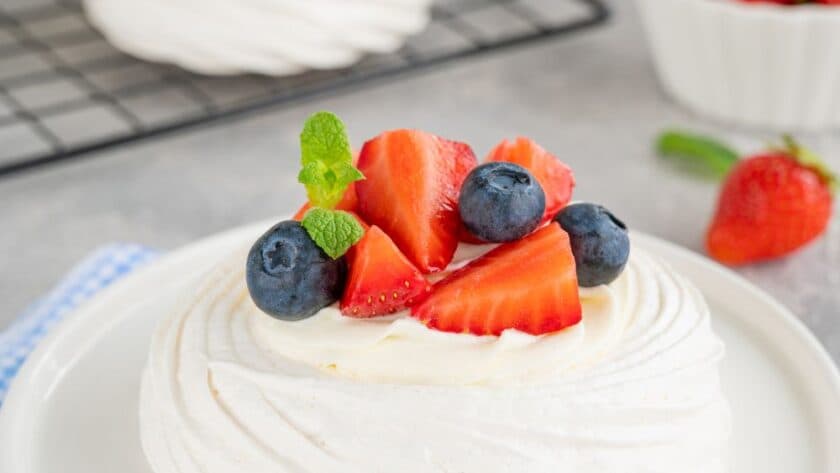 Hairy Bikers Pavlova