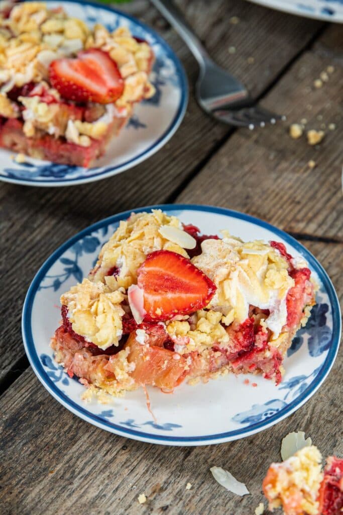 Mary Berry Rhubarb Cake
